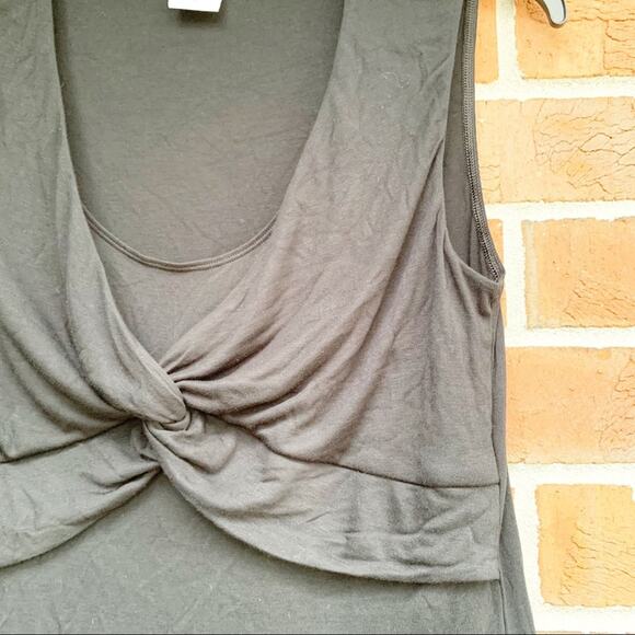 Cabi Show Off Knot Tank Top Size Medium Black Sleeveless Shirt - Picture 3 of 6